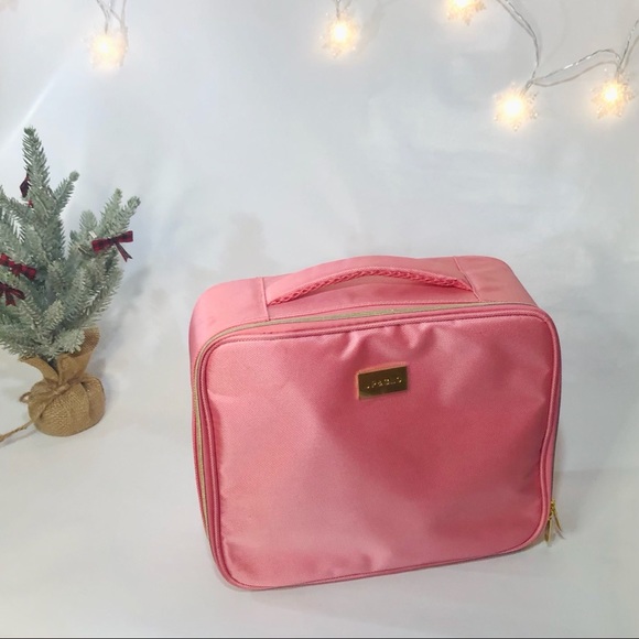 UP&GEO Cosmetics Case in Bubble Gum Pink - Picture 7 of 16
